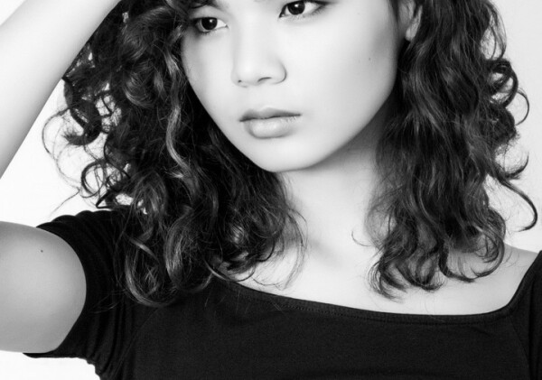 Казахстанка рассказала о жизни в Португалии, работе моделью и съемках для Samsung