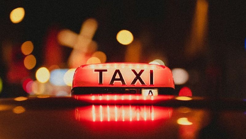 В Алматы таксист содрал с иностранца 45 тысяч тенге за проезд из аэропорта до гостиницы 