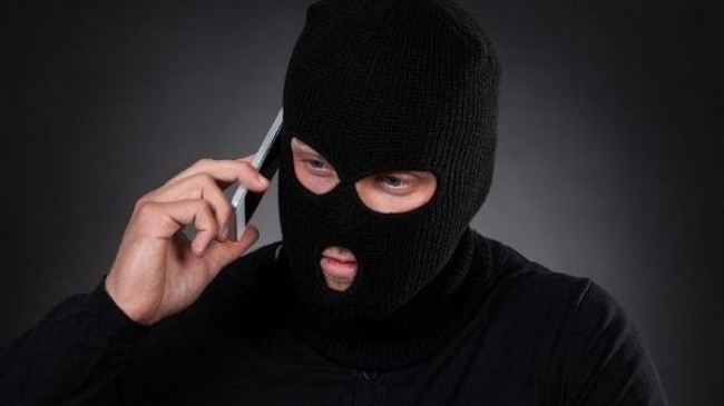Телефонный террорист сообщил о бомбах в 26 школах Алматы 