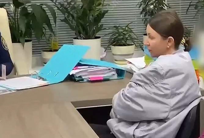 БЛОГЕР ЕЛЕНА БЛИНОВСКАЯ ПРОДОЛЖАЕТ В СОЦСЕТЯХ СОБИРАТЬ ДЕНЬГИ 
