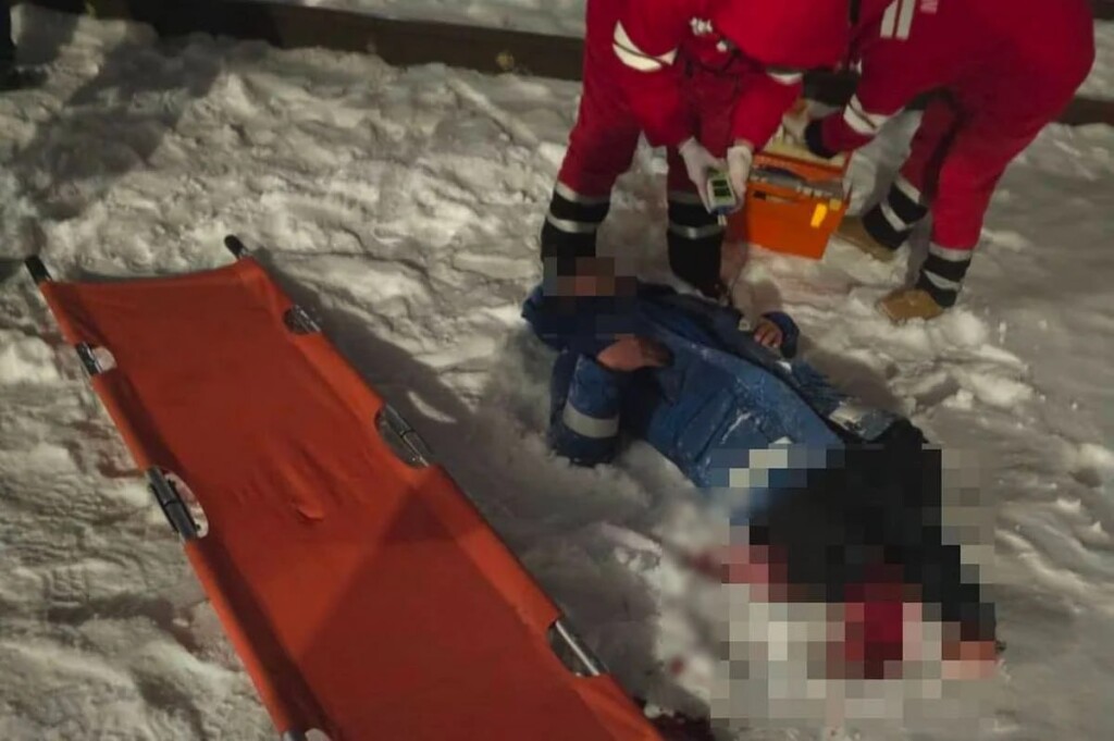 Попал под поезд и лишился ног: пьяный мужчина пострадал в Мангистау