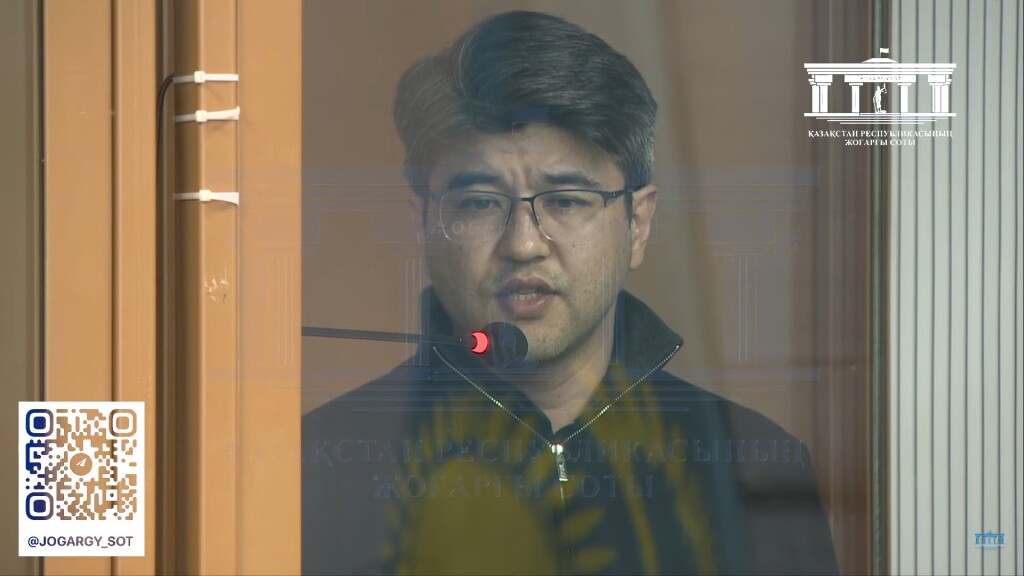 Бишимбаев вспомнил о погибшей дочке, оправдываясь в суде