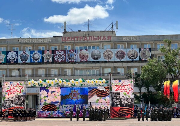 Единственный в Казахстане парад Победы прошел в Байконыре
