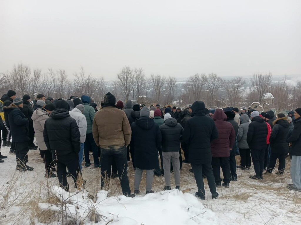 Волнения в Талгаре: отца Шерзата забрали в полицию
