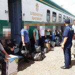 18 иностранцев сняли с поезда в Казахстане