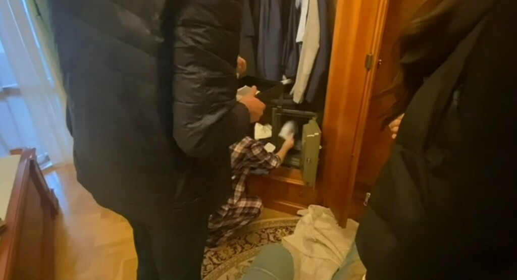 В Алматинской области экс-депутат похитил миллионы тенге на субсидиях и проиграл их казино