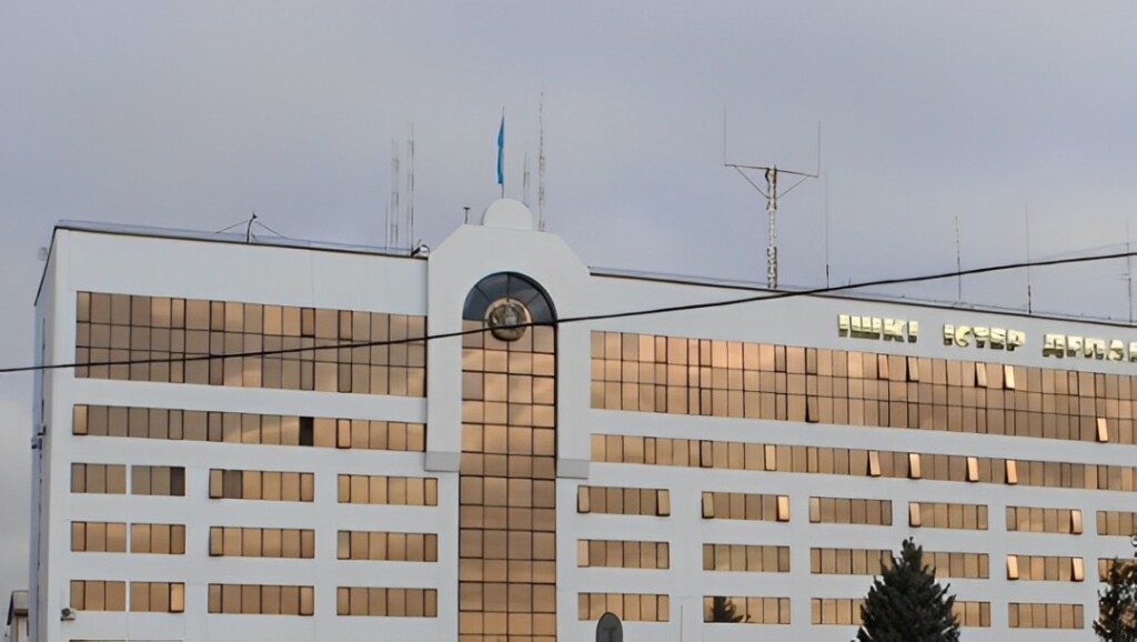 Полицейский получил пулевое ранение на рабочем месте в ЗКО