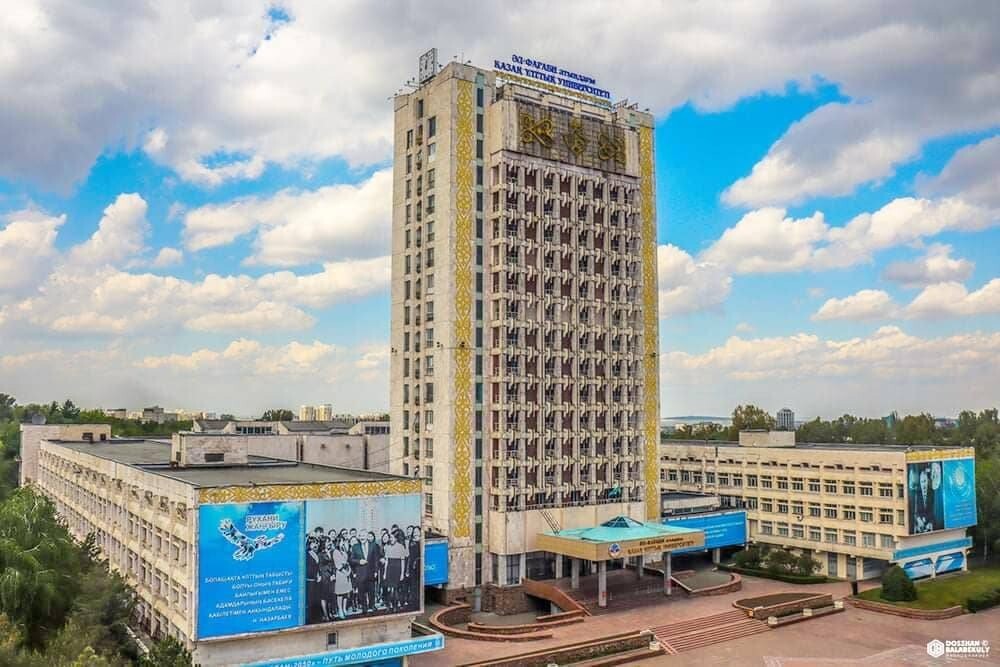 В КазНУ прокомментировали новости о массовой драке