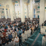 Исследование: верующие мусульмане Казахстана не ходят в мечети, но много молятся