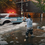 Реки вместо дорог и затопленное метро: что известно о наводнении в Нью-Йорке