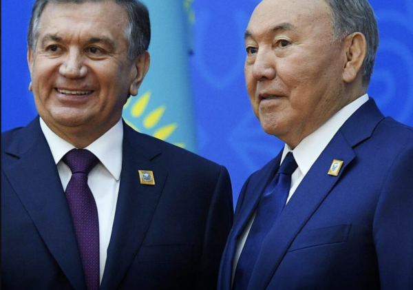 Нурсултан Назарбаев созвонился с президентом Узбекистана после визита в Москву